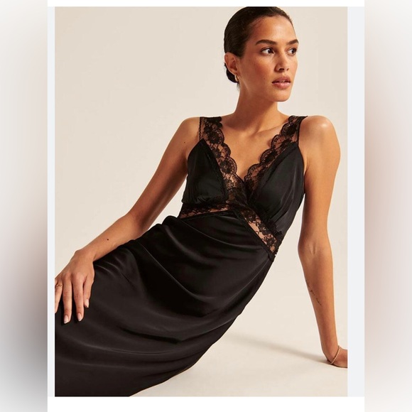 SOLD Abercrombie and Fitch black silk Satin Slip lace trim maxi Dress size large - Picture 7 of 10